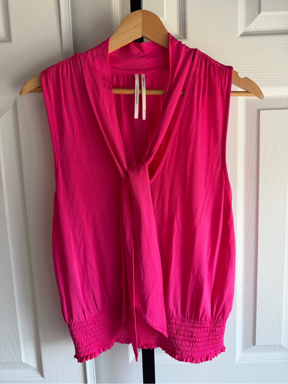 Anthropologie Tie-Neck Sleeves Blouse 
Fuchsia Pink Women’s Size: S - Picture 4 of 9